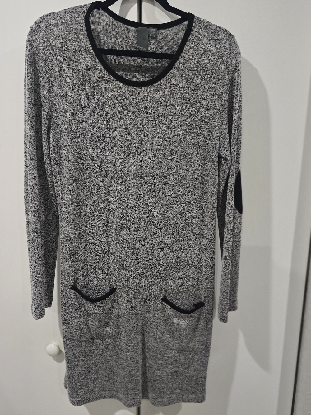 Quinn Heather Gray Long-Sleeve Knit Pocket Dress
